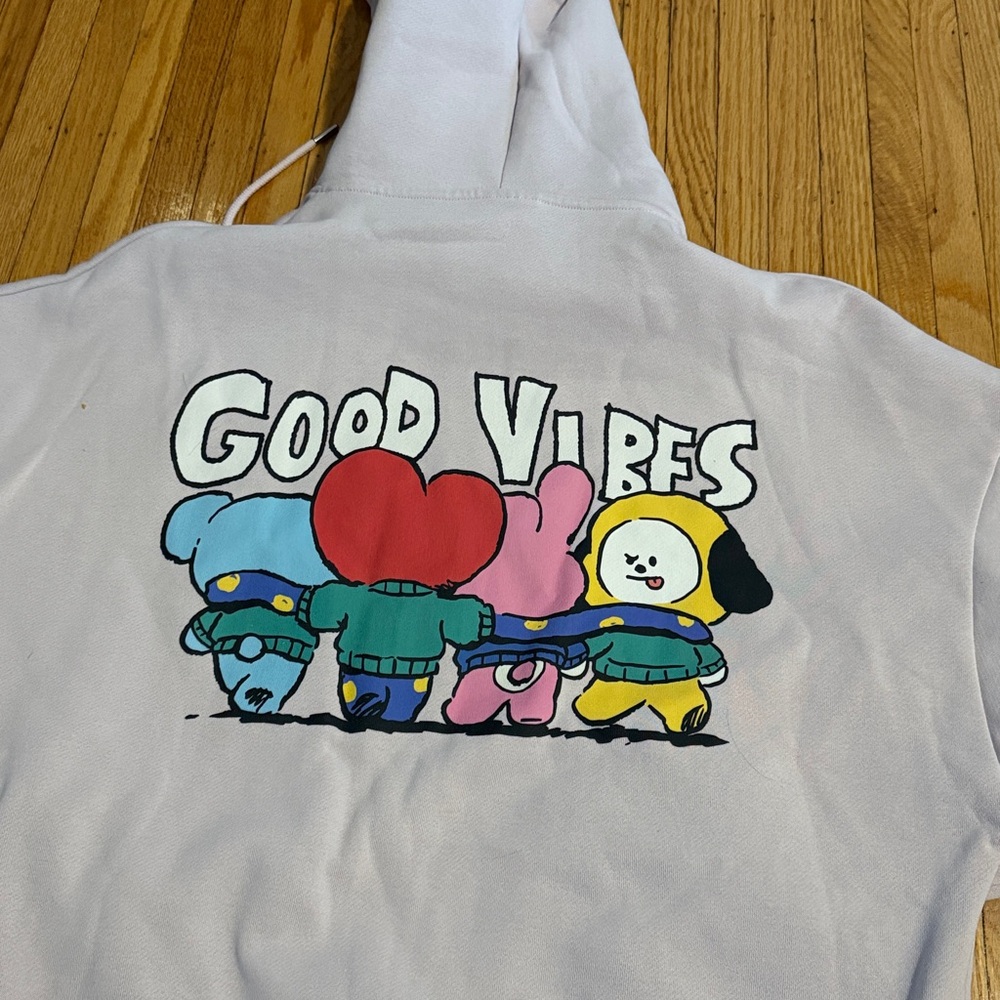 BT21 Hoodie - Picture 6 of 6